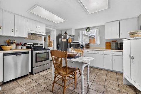 Tiny photo for 2023 W MAPLEWOOD Drive, Marion, IN 46952 (MLS # 202624718)