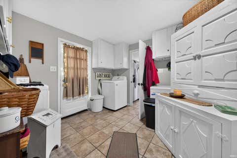 Tiny photo for 2023 W MAPLEWOOD Drive, Marion, IN 46952 (MLS # 202624718)