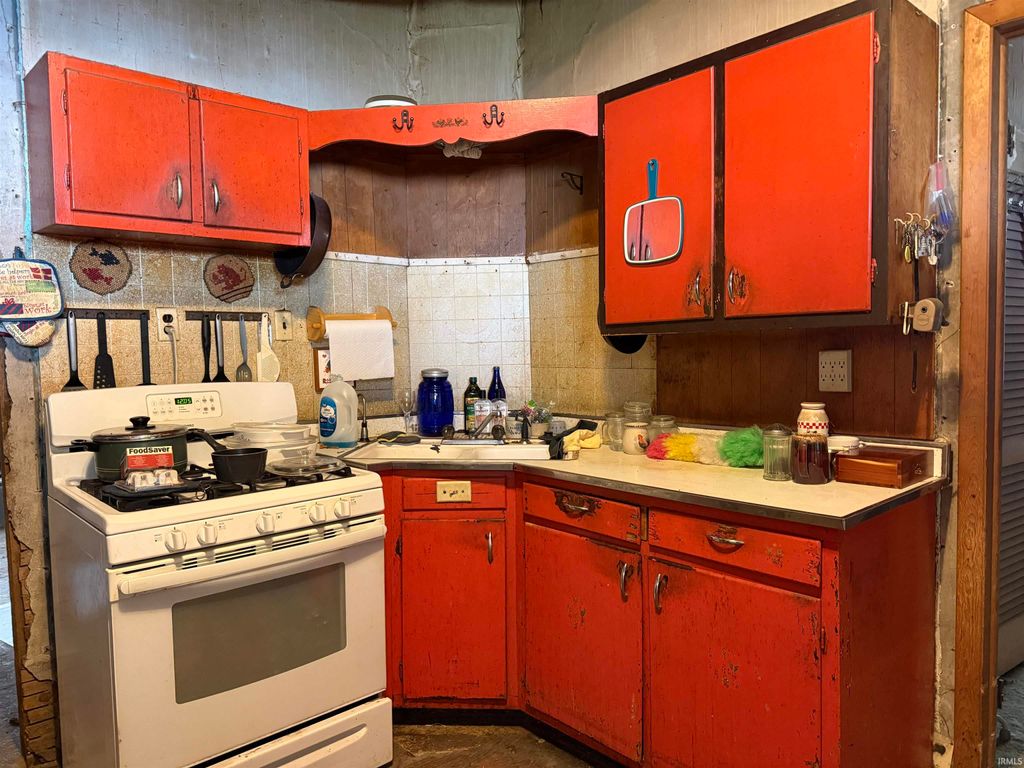 Photo of 403 M Street ST, Bedford, IN 47421 (MLS # 202616483)