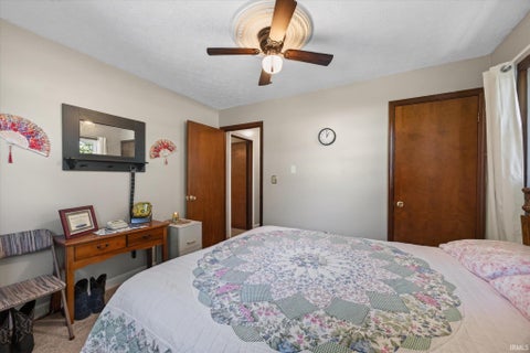 Tiny photo for 102 Juliet Lane, Bedford, IN 47421 (MLS # 202636226)