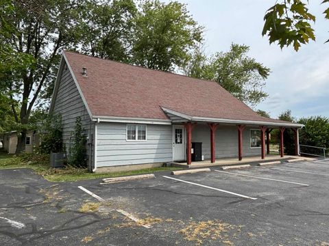 Tiny photo for 3803 Southland Avenue, Kokomo, IN 46902 (MLS # 202540115)