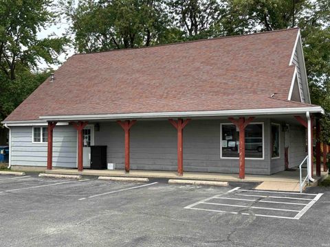 Photo of 38030 Southland Avenue, Kokomo, IN 46902 (MLS # 202540115)