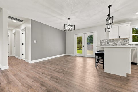 Tiny photo for 1305 N Greenbriar Road, Muncie, IN 47304 (MLS # 202638028)