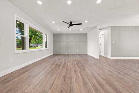 Tiny photo for 1305 N Greenbriar Road, Muncie, IN 47304 (MLS # 202638028)