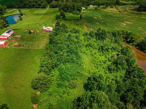 Tiny photo for 2311 Lashbrook Road, Boonville, IN 47601 (MLS # 202625795)