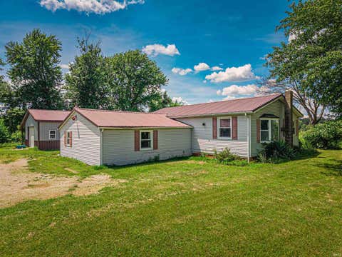 Tiny photo for 2311 Lashbrook Road, Boonville, IN 47601 (MLS # 202625795)