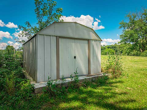 Tiny photo for 2311 Lashbrook Road, Boonville, IN 47601 (MLS # 202625795)