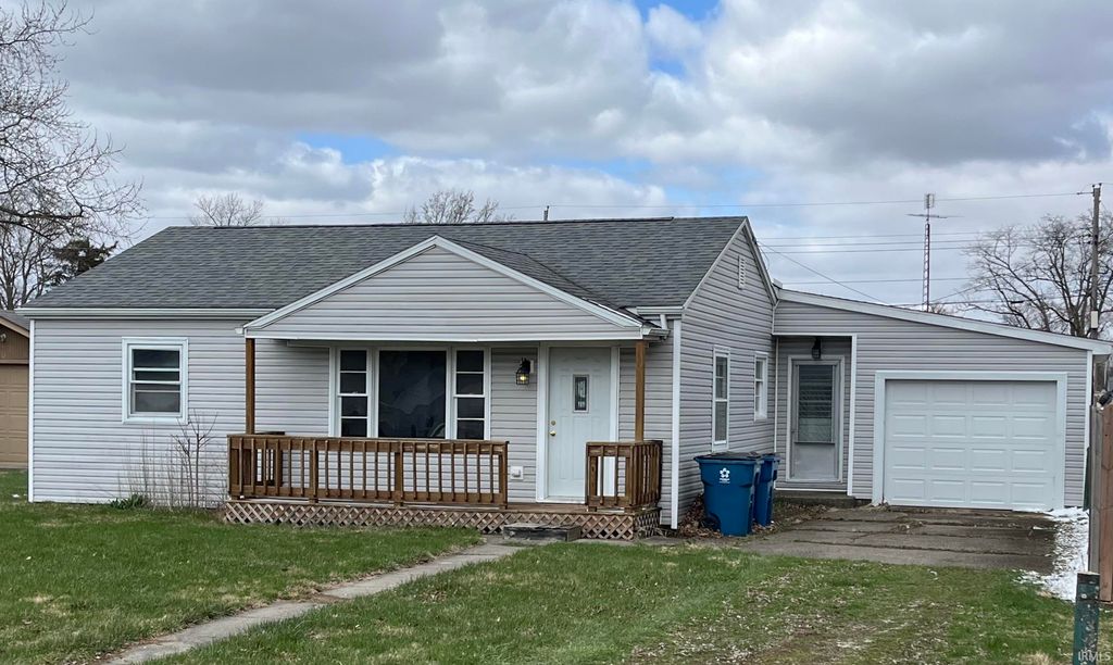 Photo of 427 E South E Street, Gas City, IN 46933 (MLS # 202608945)