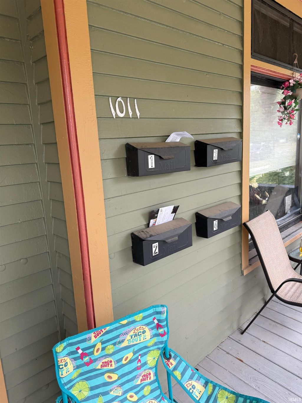 Photo of 1011 Lake Avenue, Fort Wayne, IN 46805 (MLS # 202540712)