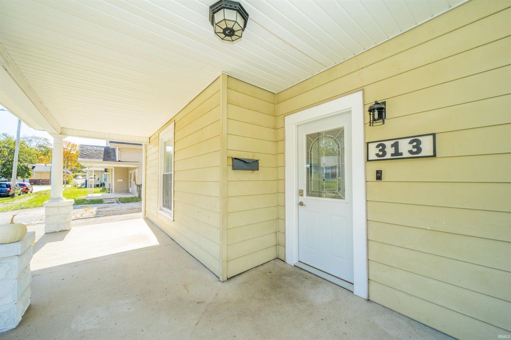 Photo of 313 S 7Th Street, New Castle, IN 47362 (MLS # 202542869)