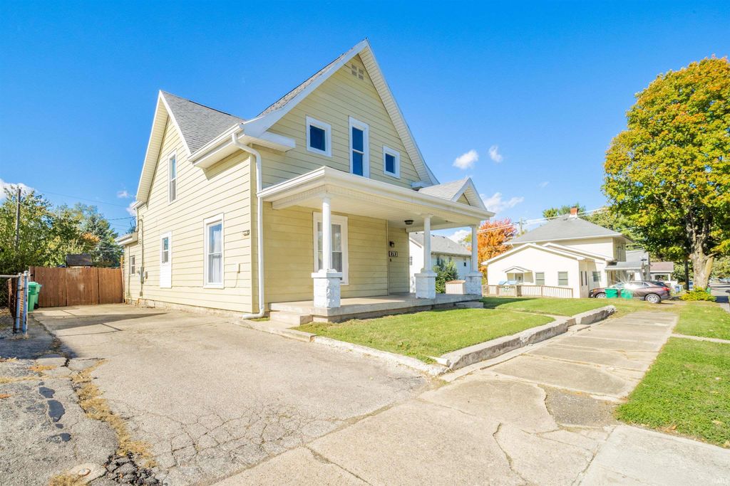 Photo of 313 S 7Th Street, New Castle, IN 47362 (MLS # 202542869)