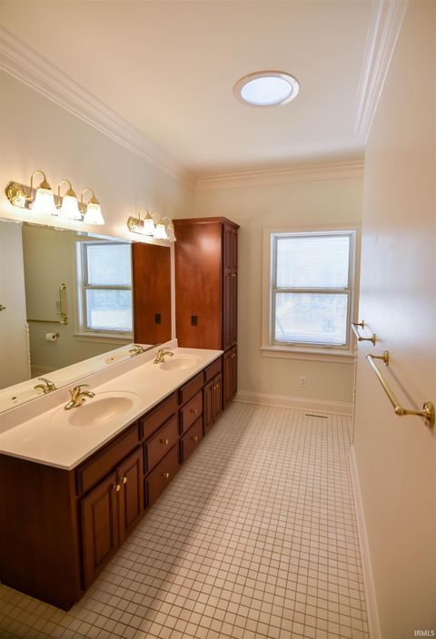 Tiny photo for 331 Mount Ashley Road, Evansville, IN 47711 (MLS # 202612155)