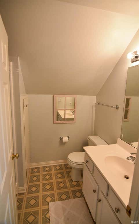 Tiny photo for 331 Mount Ashley Road, Evansville, IN 47711 (MLS # 202612155)