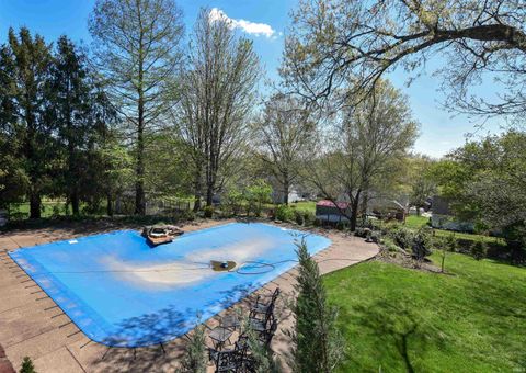 Tiny photo for 331 Mount Ashley Road, Evansville, IN 47711 (MLS # 202612155)