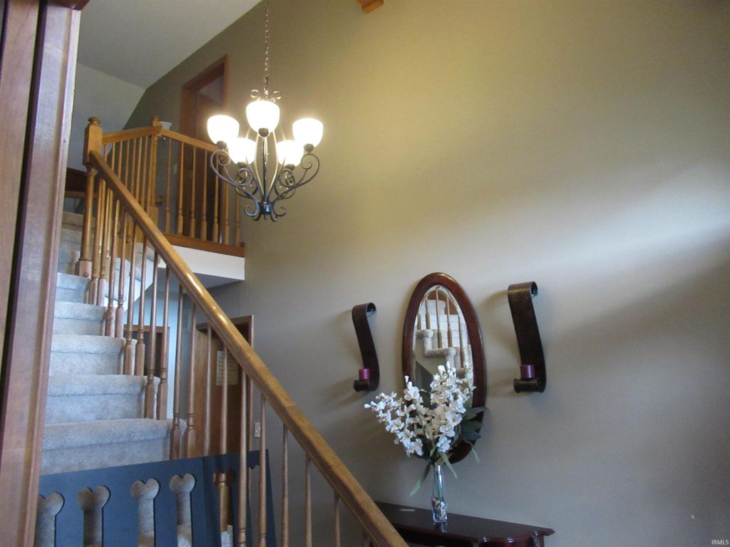 Photo of 9823 Valley Vista Place, Fort Wayne, IN 46804 (MLS # 202619890)