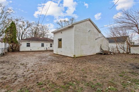 Tiny photo for 1616 Columbus Boulevard, Kokomo, IN 46901 (MLS # 202546607)