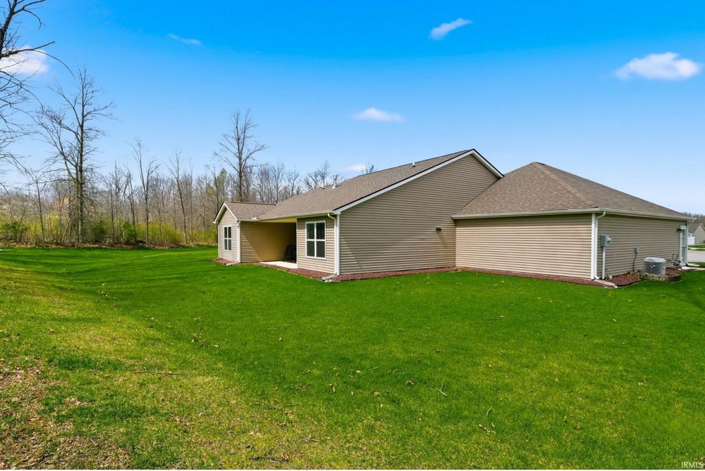Photo of 1804 Cymbeline Court, Fort Wayne, IN 46818 (MLS # 202613487)