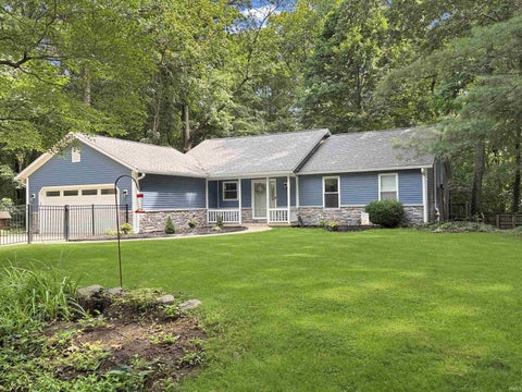 Photo of 208 Wildwood Court, Lafayette, IN 47905 (MLS # 202636564)