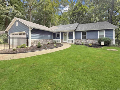 Tiny photo for 208 Wildwood Court, Lafayette, IN 47905 (MLS # 202636564)