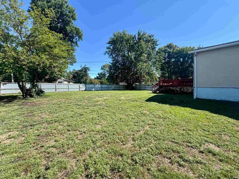 Tiny photo for 304 Van Buren Avenue, Peru, IN 46970 (MLS # 202532888)