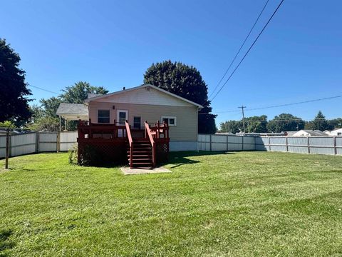Tiny photo for 304 Van Buren Avenue, Peru, IN 46970 (MLS # 202532888)