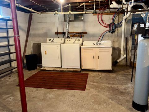 Tiny photo for 304 Van Buren Avenue, Peru, IN 46970 (MLS # 202532888)