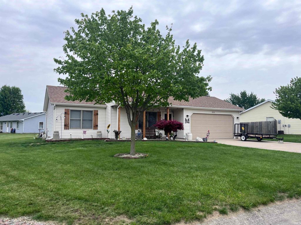 Photo of 511 Knights Court, Bluffton, IN 46714 (MLS # 202615190)