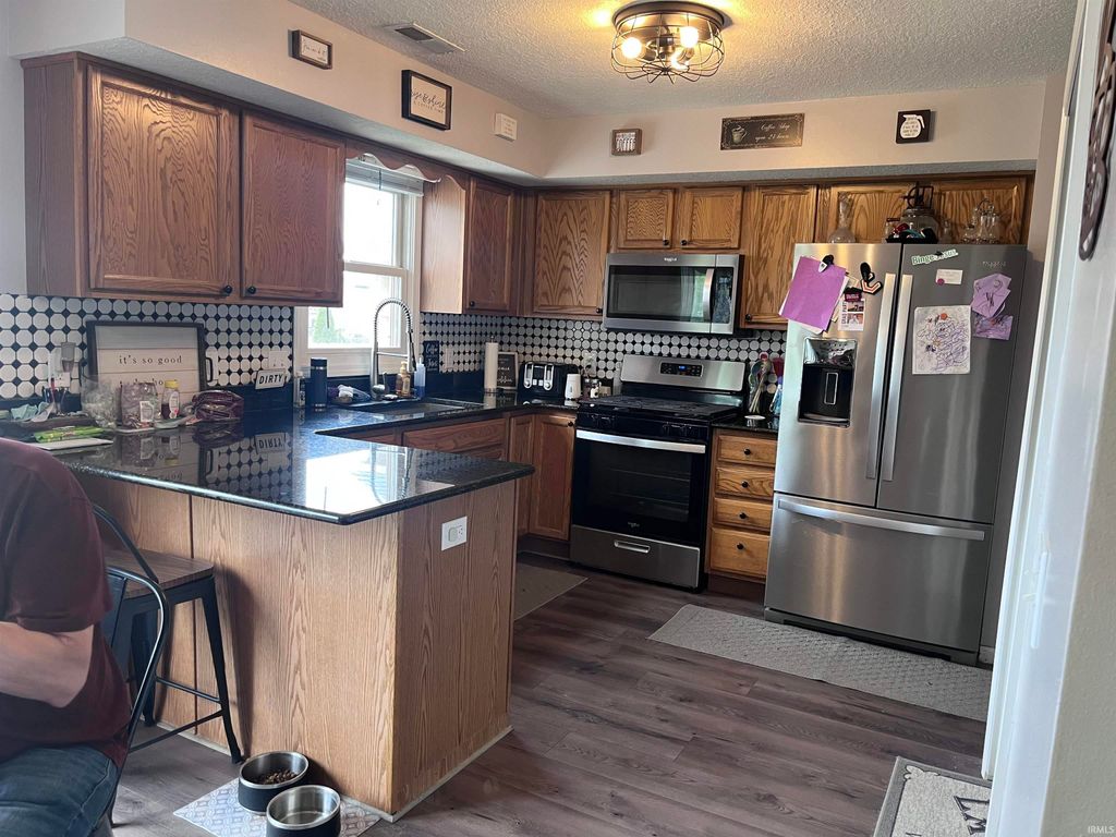 Photo of 511 Knights Court, Bluffton, IN 46714 (MLS # 202615190)