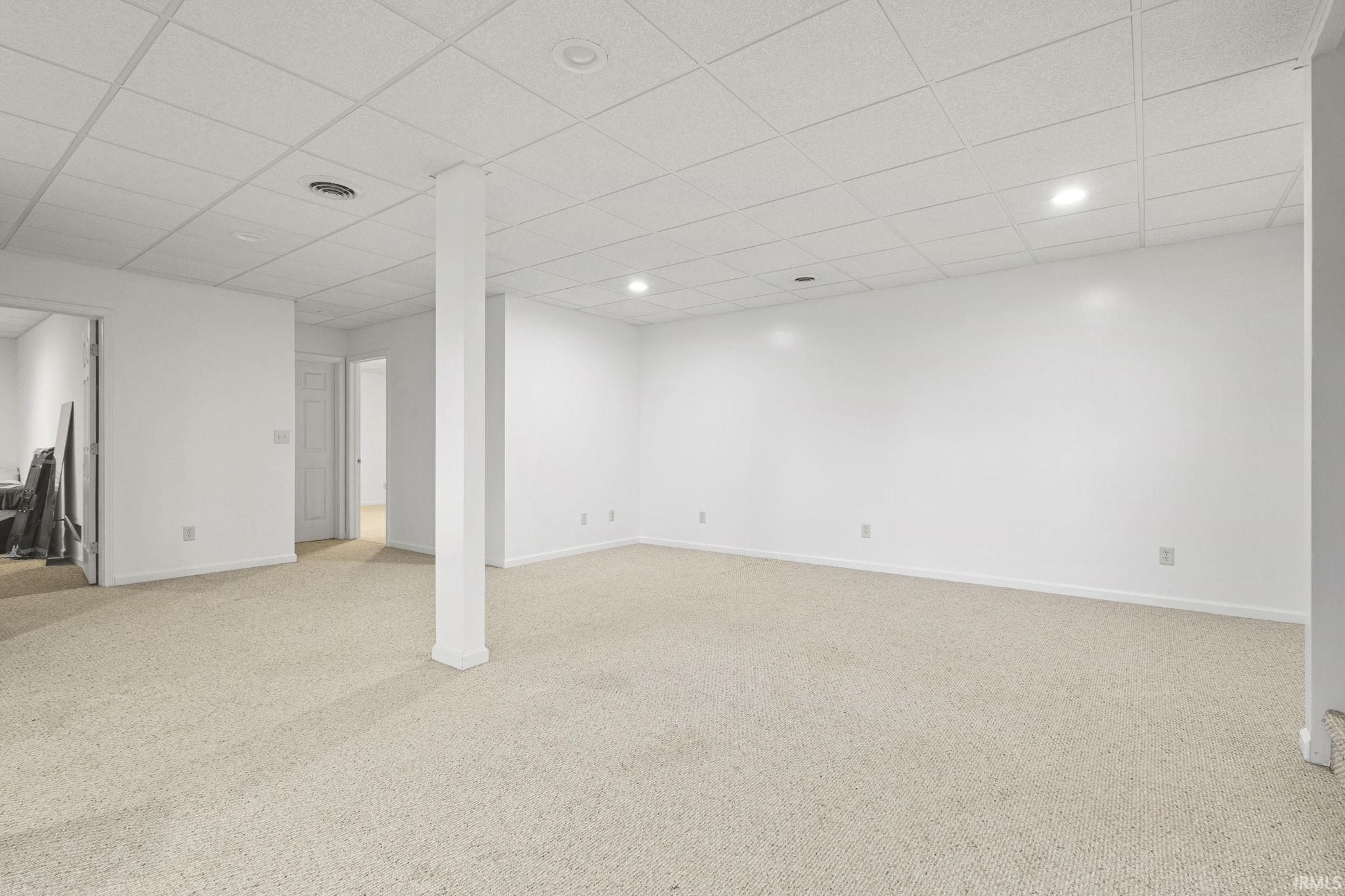 Elkhart, Indiana 46514, United States, 3 Bedrooms Bedrooms, ,3 BathroomsBathrooms,Residential,Active,31588