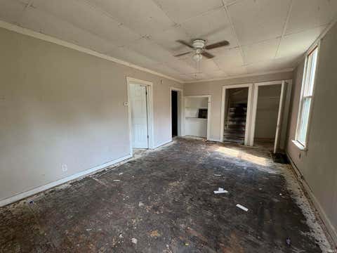 Tiny photo for 712 Taylor Avenue, Evansville, IN 47713 (MLS # 202633063)