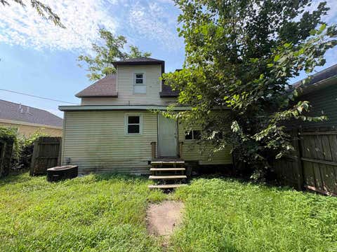 Tiny photo for 712 Taylor Avenue, Evansville, IN 47713 (MLS # 202633063)