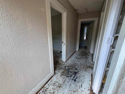 Tiny photo for 712 Taylor Avenue, Evansville, IN 47713 (MLS # 202633063)