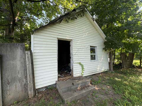 Tiny photo for 712 Taylor Avenue, Evansville, IN 47713 (MLS # 202633063)