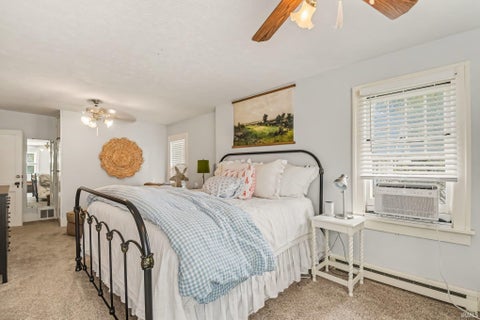 Tiny photo for 131 S Vine Street, Elkhart, IN 46514 (MLS # 202636503)