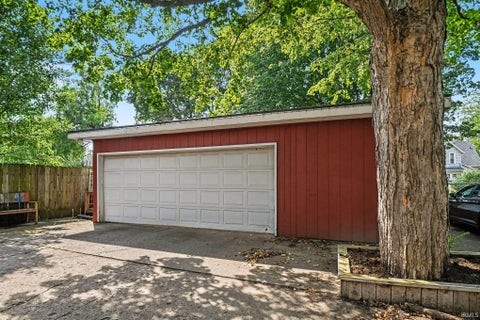 Tiny photo for 131 S Vine Street, Elkhart, IN 46514 (MLS # 202636503)