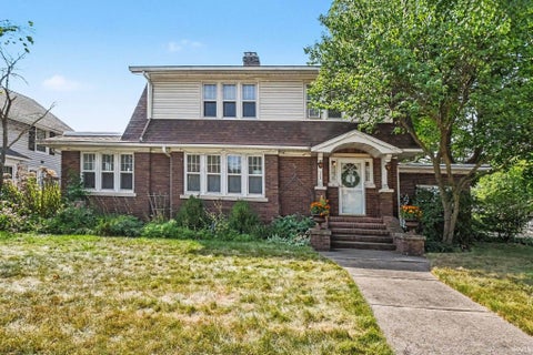Tiny photo for 131 S Vine Street, Elkhart, IN 46514 (MLS # 202636503)