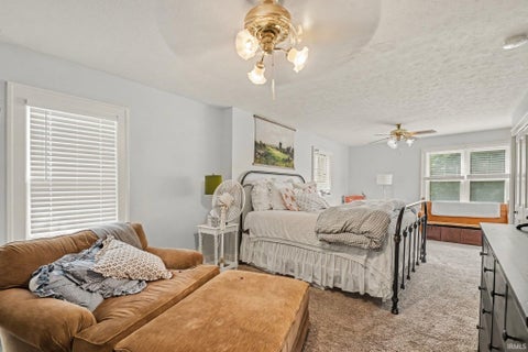 Tiny photo for 131 S Vine Street, Elkhart, IN 46514 (MLS # 202636503)