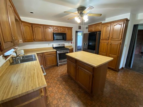 Tiny photo for 4312 N Old State Rd 17 Road, Rochester, IN 46975 (MLS # 202614236)