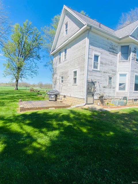 Tiny photo for 4312 N Old State Rd 17 Road, Rochester, IN 46975 (MLS # 202614236)