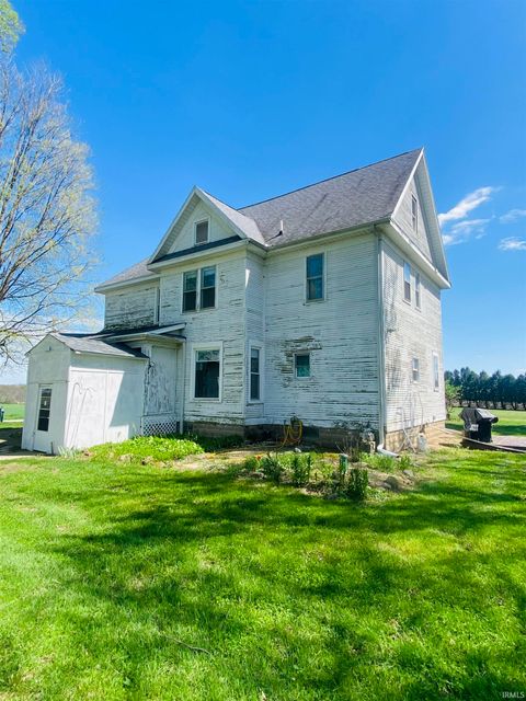 Tiny photo for 4312 N Old State Rd 17 Road, Rochester, IN 46975 (MLS # 202614236)