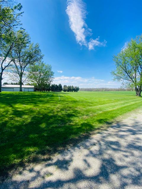 Tiny photo for 4312 N Old State Rd 17 Road, Rochester, IN 46975 (MLS # 202614236)