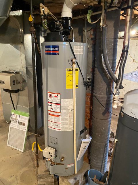 Tiny photo for 4312 N Old State Rd 17 Road, Rochester, IN 46975 (MLS # 202614236)