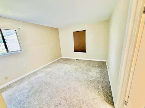Tiny photo for 3009 Roanoke Circle, Lafayette, IN 47909 (MLS # 202626298)