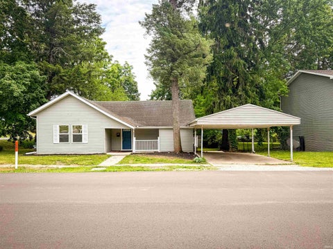 Tiny photo for 401 Georgia Street, Walkerton, IN 46574 (MLS # 202622263)