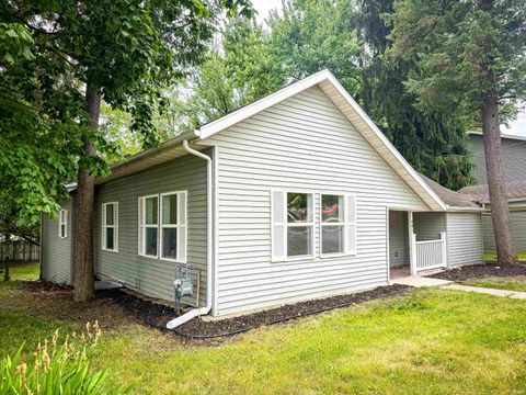Tiny photo for 401 Georgia Street, Walkerton, IN 46574 (MLS # 202622263)