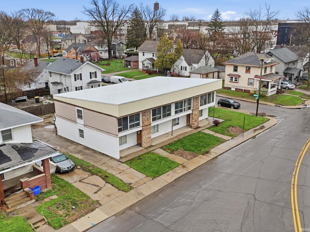 Photo of 1821 E Pontiac Street, Fort Wayne, IN 46803 (MLS # 202611166)