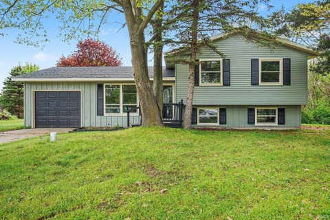 Photo for 52283 Reynolds Drive