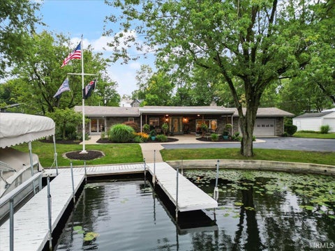 Photo of 94 EMS T29 Lane, Leesburg, IN 46538 (MLS # 202633038)