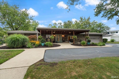 Tiny photo for 94 EMS T29 Lane, Leesburg, IN 46538 (MLS # 202633038)
