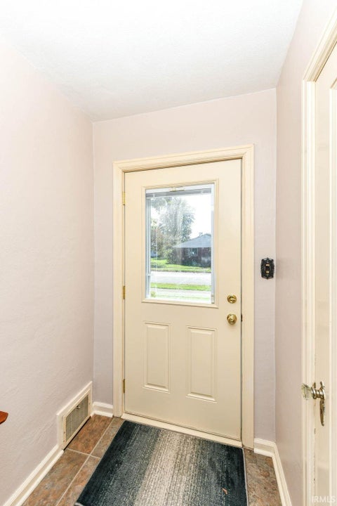 Tiny photo for 690 High Street, Middletown, IN 47356 (MLS # 202643695)